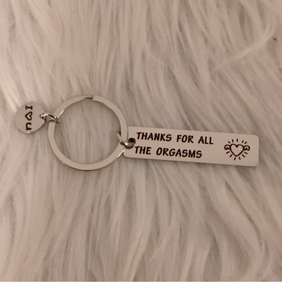 Silver Keychain with Engraved Message - Picture 3 of 3